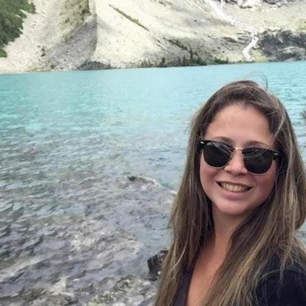 Meet your Posher, Cristine